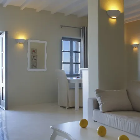 Carpe Diem Santorini 5* Pýrgos