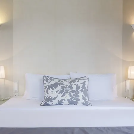 Carpe Diem Santorini Hotel 5*