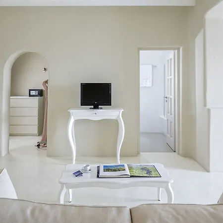 Carpe Diem Santorini Otel 5*